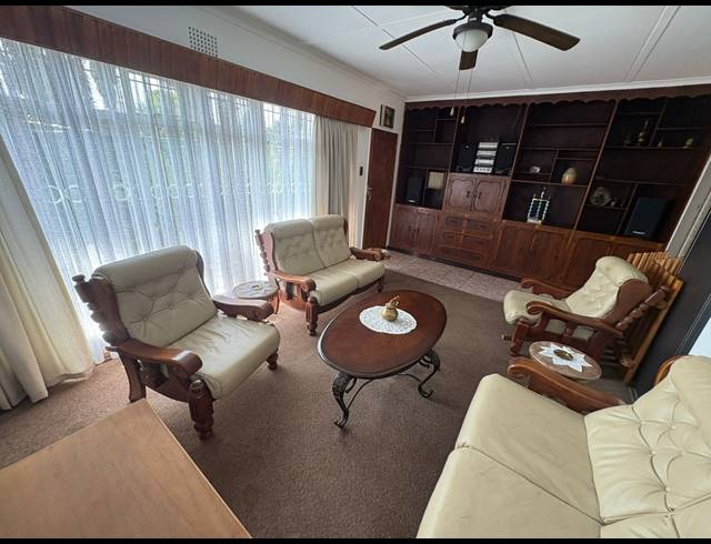 3 BEDROOM HOUSE FOR SALE IN MINNEBRON